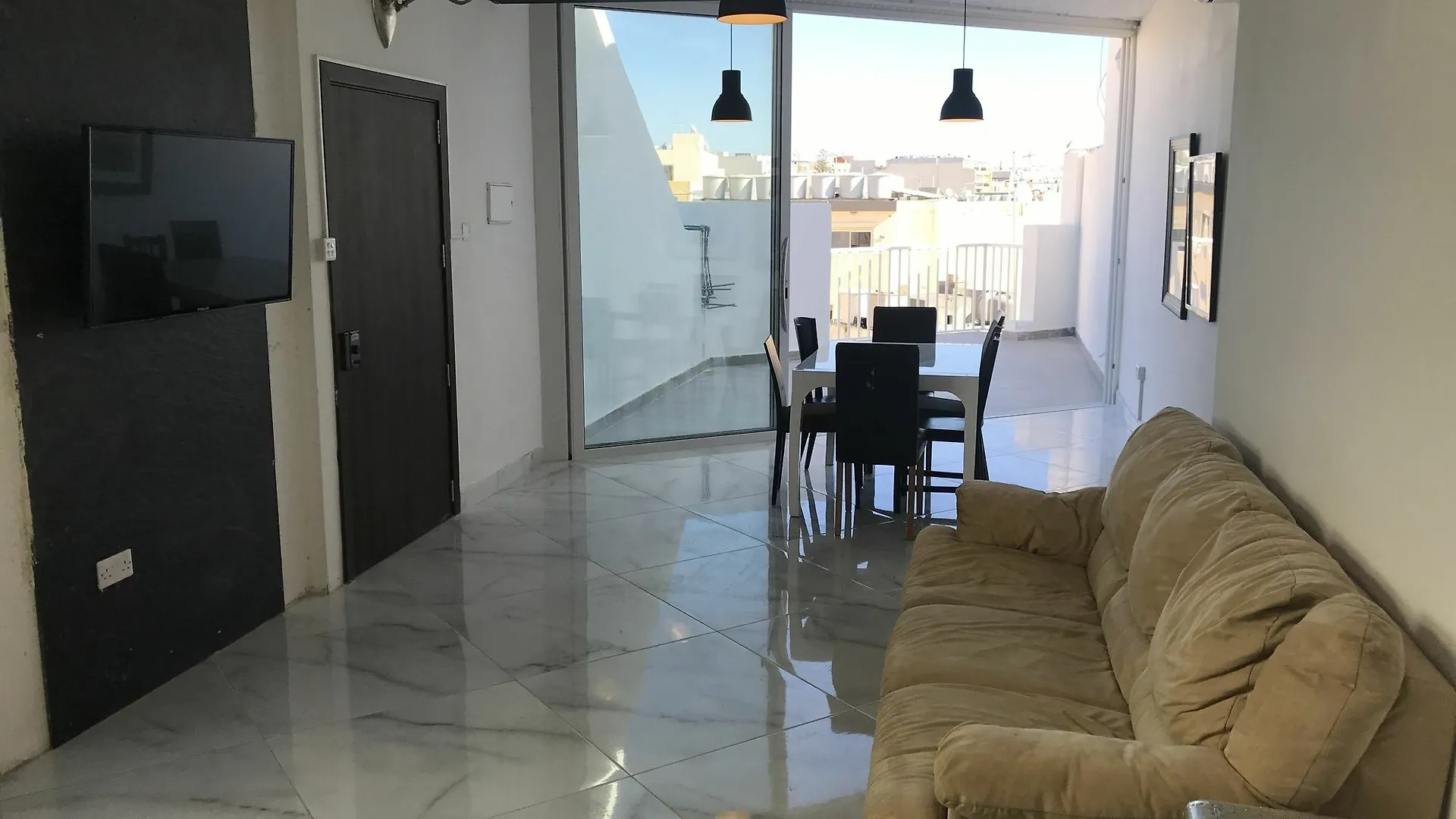 Isola Del Mar Hotel Gzira Guest house